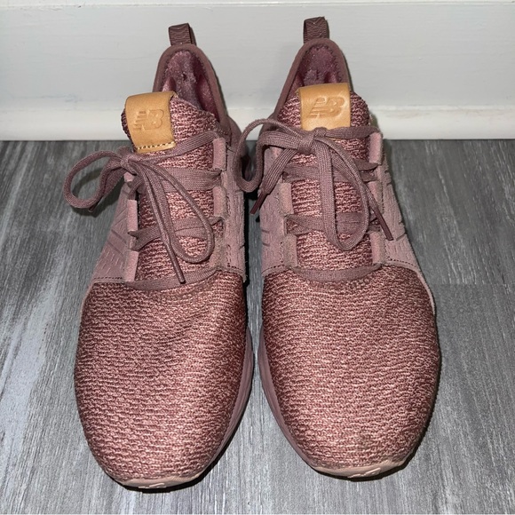 New Balance Shoes - Picture 2 of 5